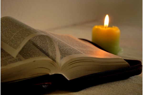 敬畏之心:青年成长的灯塔与力量源泉