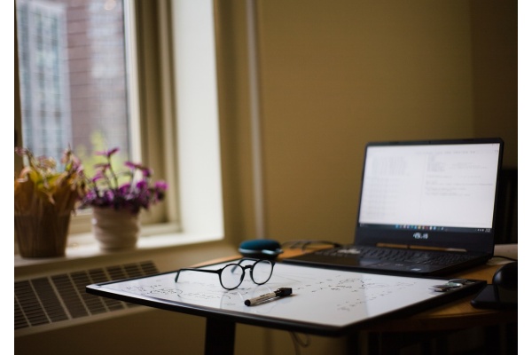 2024北京高考作文深度解析：历久弥新与