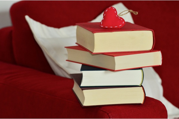 《二十年后的故乡：一场穿越时空的想象之旅》